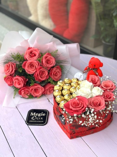 Kalpli Çikolata Kutusu ve Pembe Gül Buketi