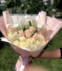 Lilyum ve Beyaz Gül İsteme Çiçeği